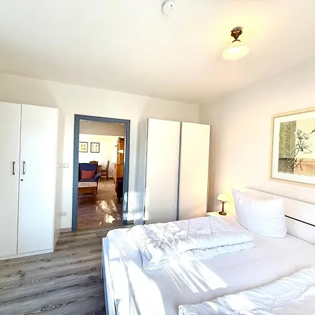 Haus 94- Whg Eg Appartamento Oldsum